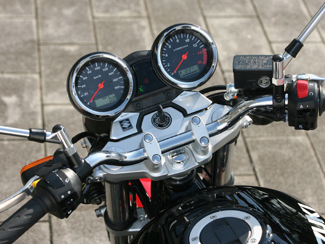 1-5 1 5 - [Test Ride Review] GSX400 IMPULSE in Limited Color