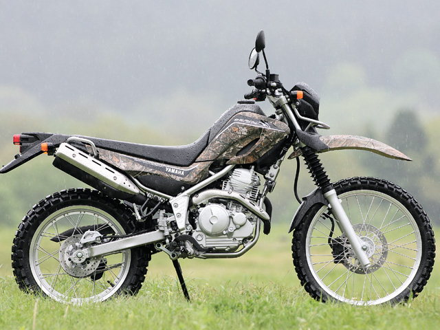 1-1 1 1 - [Test Ride] YAMAHA Serow Decorated with Earth Toned Colors