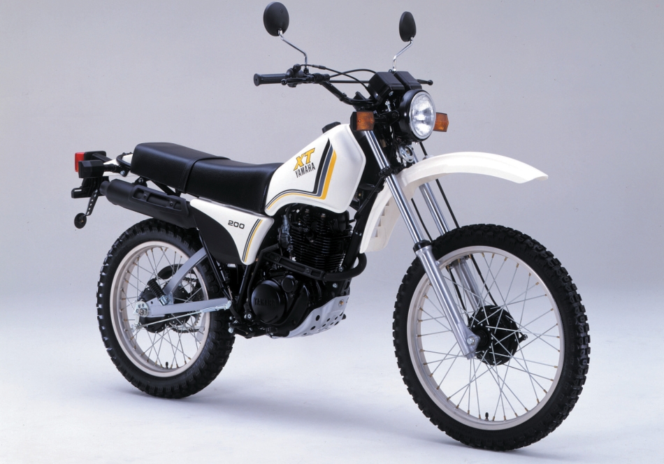 YAMAHA XT200 YAMAHA XT200