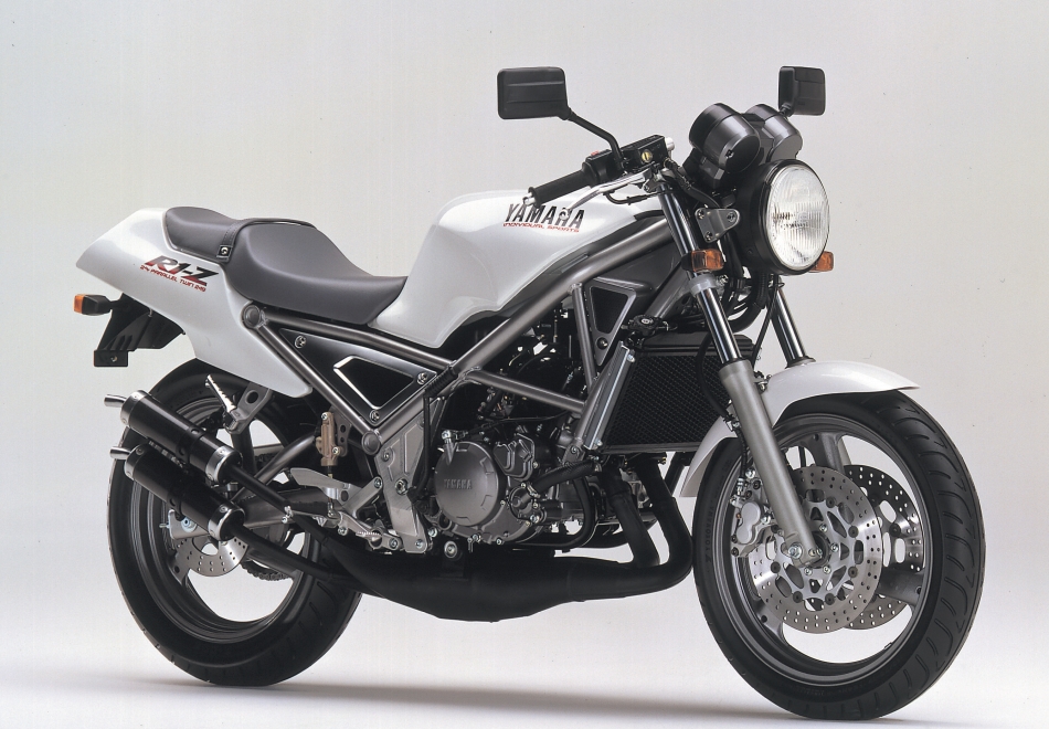 YAMAHA R1-Z YAMAHA R1-Z