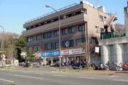 丸富オート販売・横浜中央店