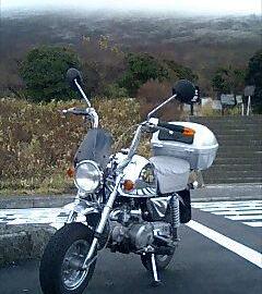 キジマ (kijima)バイク バイクパーツ ヘッドライトベゼル ブラック XL DYNA等 ※除くカスタム HD-01556
