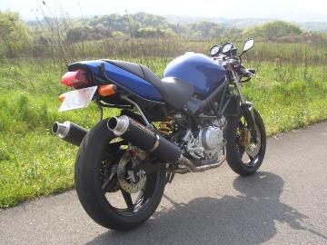 グレさんから:「VTR250 Wディスク」とオーナーレビュー