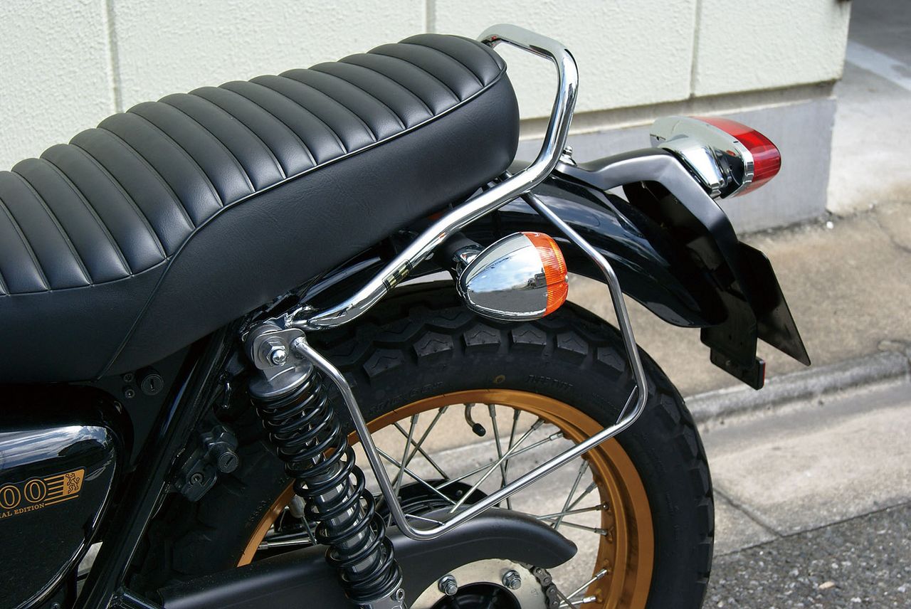 W800 ファイナルエディション 左右タンクエンブレム 美品 W400 W650 