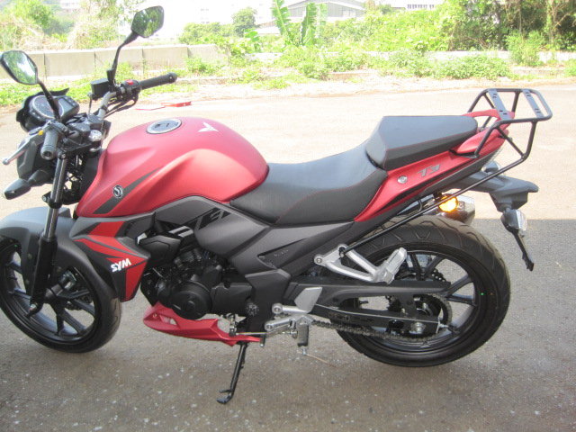 Webike St Lun セイントルン リアキャリア T1 T2 7穴 用 T1 Stlun 40 リアキャリア 通販