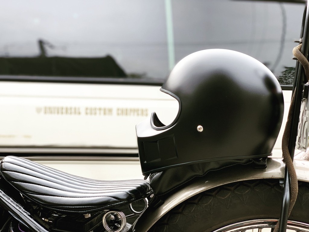 Webike Universal Custom Choppers ユニバーサルカスタムチョッパーズ Bastard ヘルメット オリジナル W 43 P フルフェイスヘルメット 通販