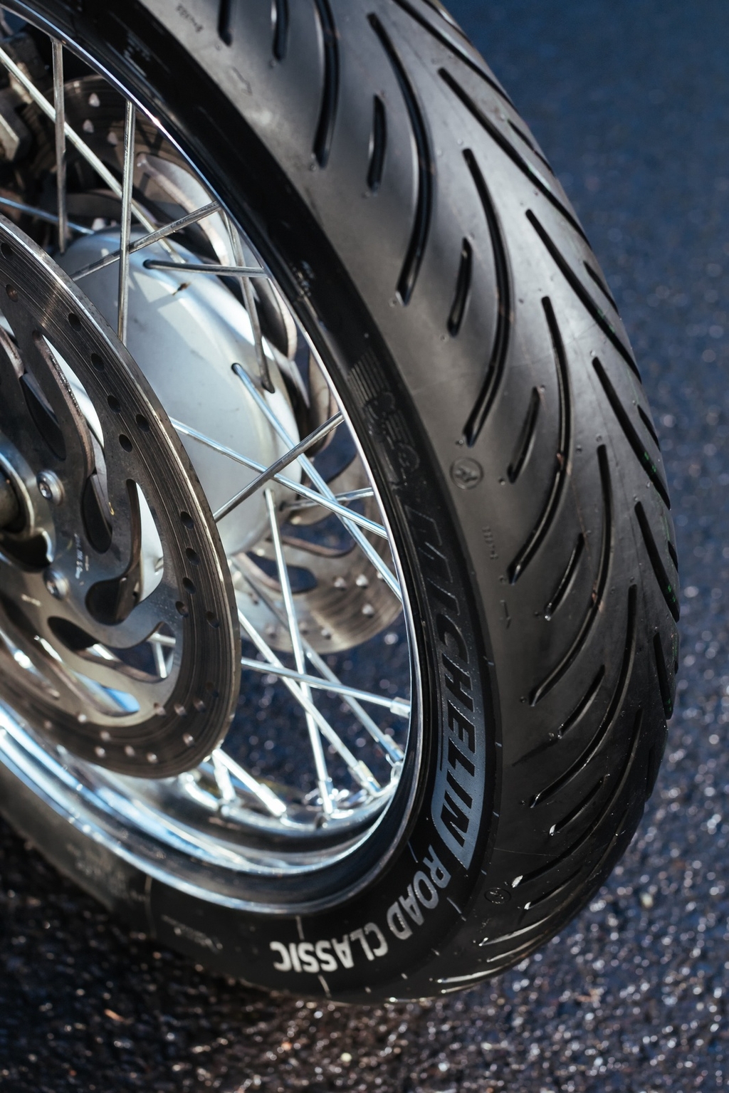 Webike Michelin ミシュラン Road Classic 90 90 B18 M C 51h Tl ロード クラシック タイヤ Cbx125 7260 オンロードタイヤ ツーリング ストリート 通販