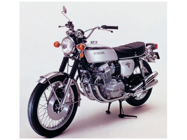 Rc01 1972年式 Cb750フォア Cb750k K2 の諸元 スペック情報 ウェビック