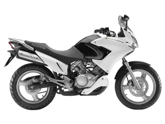 12年式 Xl125vバラデロ デラックスバージョン 逆輸入車の諸元 スペック情報 ウェビック