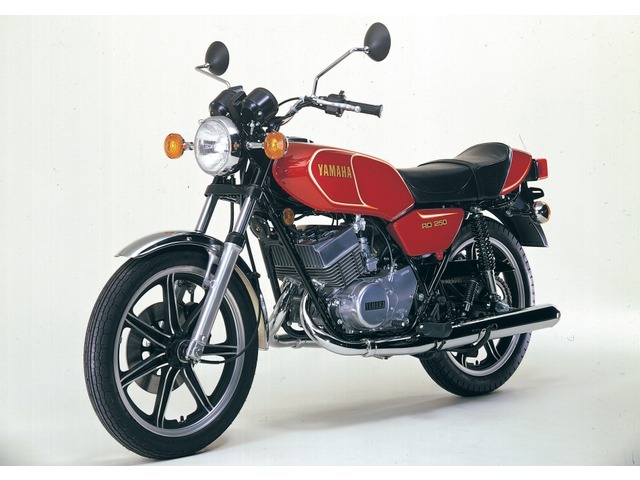 RD250 ヤマハ 1977年 2スト - オートバイ