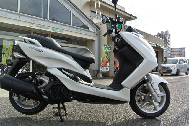 ビッグスクーター 中型バイク 250cc ヤマハを探す 新車 中古バイク検索サイト ウェビック バイク選び