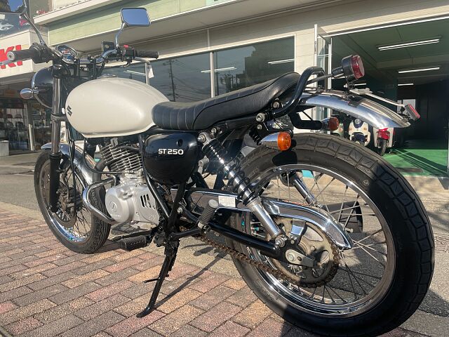 ☆スズキ ST250 希少キック付き☆