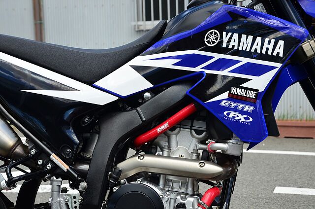 WR250X/ヤマハ/YAMAHA WR250X Rタイヤ新品交換します!フロントフォーク