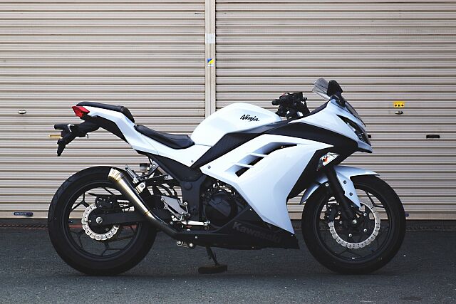 ニンジャ250 カワサキの新車 中古バイクを探すなら ウェビック バイク選び