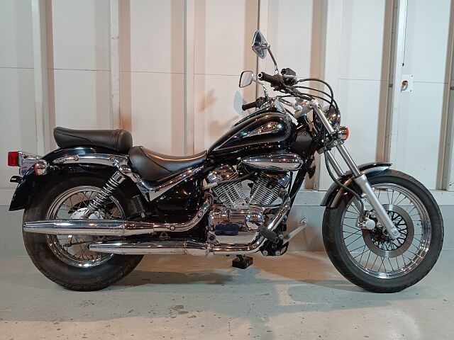 人気超特価スズキイントルーダー250LC 126cc-250cc