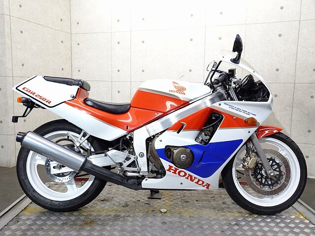 Cbr250r Mc17 19 ホンダの新車 中古バイク一覧 ウェビック バイク選び