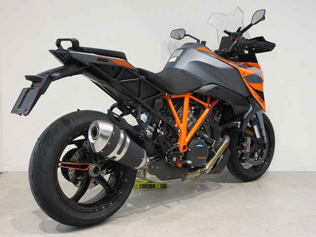 1290スーパーデュークGT/KTM 1290 SUPER DUKE GT 2022年モデル!ハイ