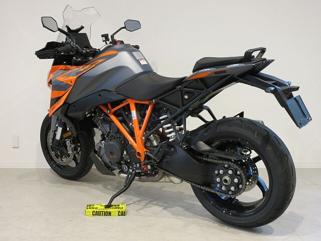 1290スーパーデュークGT/KTM 1290 SUPER DUKE GT 2022年モデル!ハイ