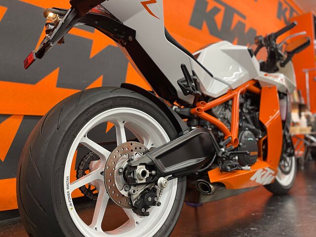 KTM RC8用 不明マフラー | eliq.hu