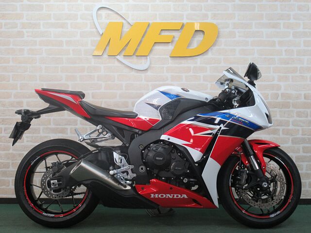 Cbr1000rr Sc59後期トリコロールカラー入荷しました Zuttoride Market ずっとライドマーケット