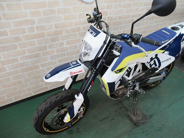 701スーパーモト/Husqvarna/ハスクバーナ 701 SUPERMOTO ☆701スーパー 