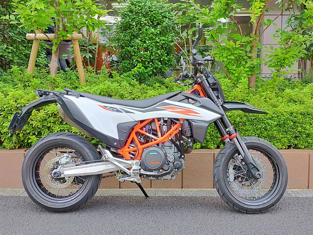 オフロード モタード 大型バイク 750cc を探す 新車 中古バイク検索サイト ウェビック バイク選び