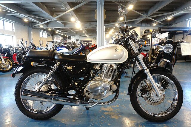 海外輸入】 ST250 E タイプ カスタム 鹿児島 オートバイ車体 - abacus