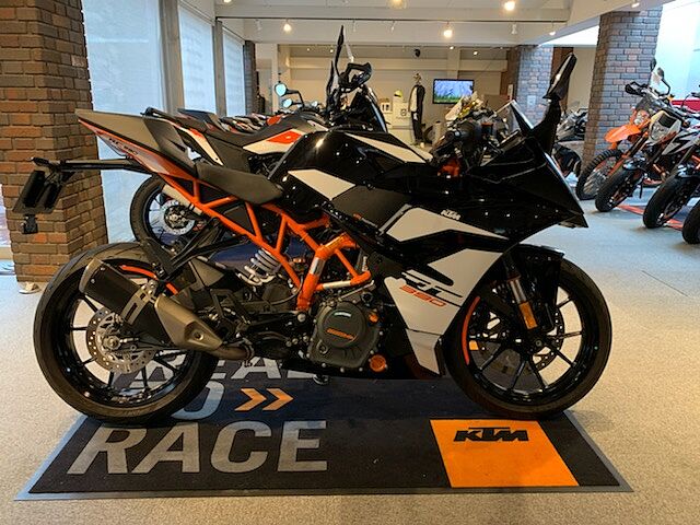 Rc390 Ktm 外装カスタム車 ワンポイントのオレンジが目立ちます の販売情報 ベイシストオート山科店 ウェビック バイク選び