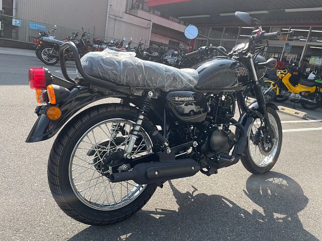 Kawasaki カワサキ w175 新古車 ワンオーナー