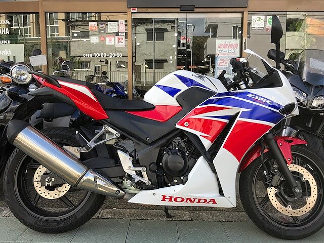 Cbr250r 11 ホンダ 綺麗なトリコロールカラーのｃｂｒ２５０入荷しました 後期型です の販売情報 S Scycles ウェビック バイク選び