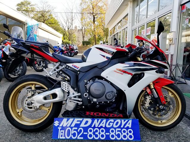 Cbr1000rr ホンダ Sc57後期 アクラポビッチスリップオンもついています の販売情報 モトフィールドドッカーズ名古屋店 Mfd名古屋店 ウェビック バイク選び