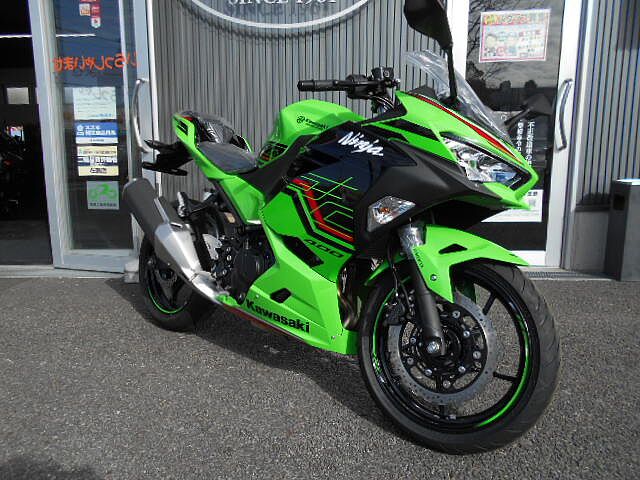 Ninja400/カワサキ/KAWASAKI ニンジャ 400 ZX-10RRを彷彿させる 