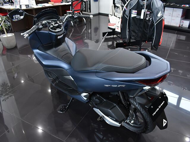 Pcx125 ホンダ 限定カラーのpcx 盗難補償１年無料キャンペーン実施中 の販売情報 ホンダドリーム沼津 ウェビック バイク選び