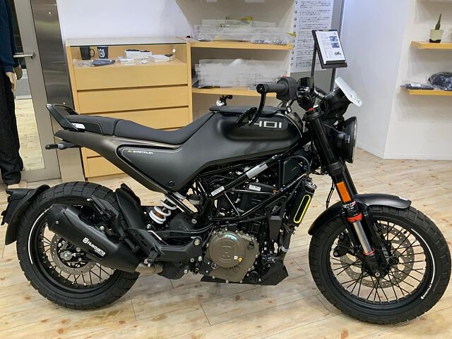 Husqvarna Svartpilen401 スヴァルトピレン