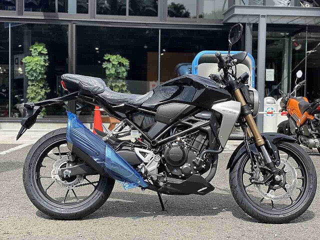 Cb250r ホンダのクチコミ レビュー 評価 評判 足つき情報 バイク中古車なら Webikeバイク選び