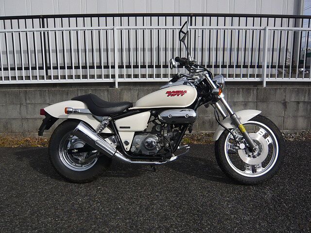 マグナ50 ホンダの新車 中古バイクを探すなら ウェビック バイク選び