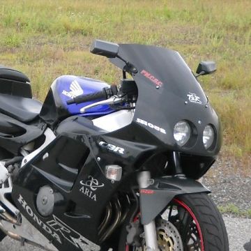 HONDA CBR250RR (MC22) TAKATSU:タカツ カーボンタイプミラー を使った、toy-boxさんのバイク用品インプレッションです。バイク用品レビュー、口コミ、適合情報、コスパや性能評価は「ウェビック」