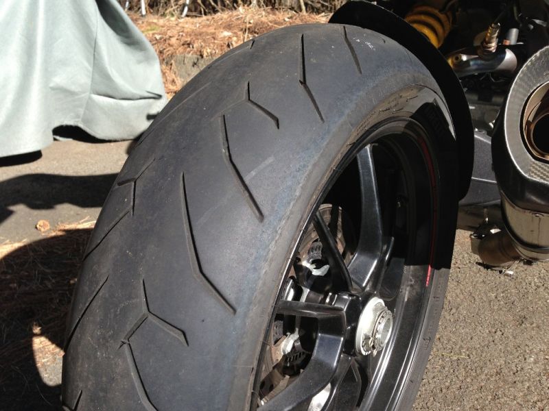 Pirelli ピレリ Diablo Rosso Ii 180 55 Zr17 M C 73w Tl ディアブロ ロッソ Ii タイヤのユーザーレビューやインプレッション ウェビック