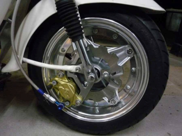 BRAKING:ブレーキング ウェーブディスク を使った、非公開ユーザーさんのバイク用品インプレッションです。バイク用品レビュー、口コミ、適合情報、コスパや性能評価は「ウェビック」