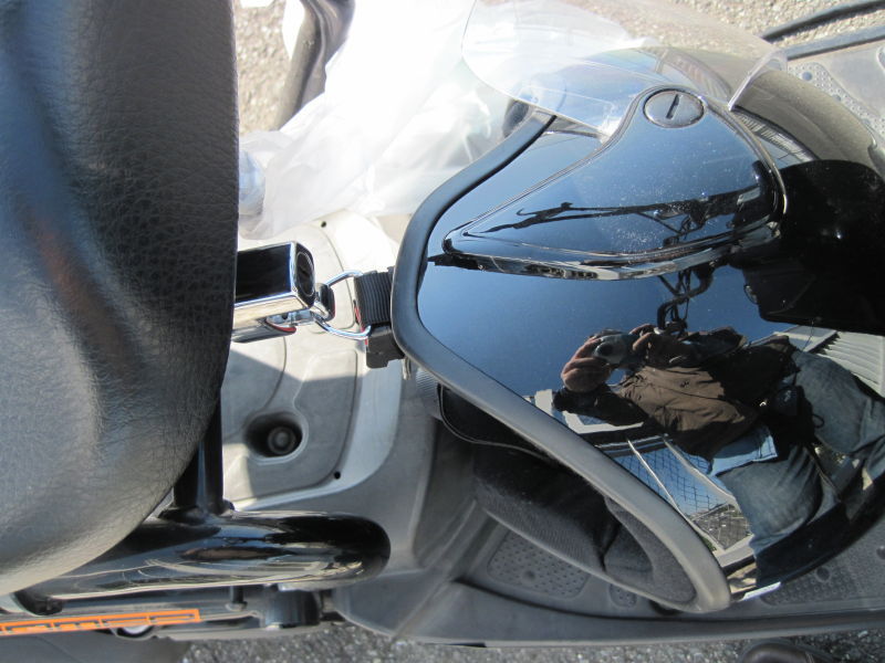Pmc ピーエムシー 汎用ヘルメットホルダー を使った ながはまさんのバイク用品インプレッションです バイク用品レビュー 口コミ 適合情報 コスパや性能評価は ウェビック