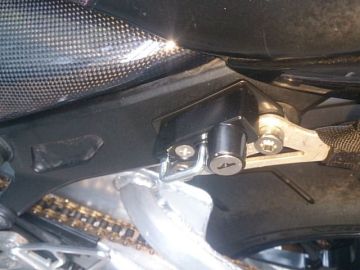 KAWASAKI ZX-12R KIJIMA:キジマ ヘルメットロックを使った、KONさんの