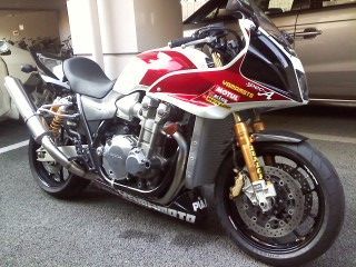 YAMAMOTO RACING:ヤマモトレーシング カーボンフロントフェンダーを
