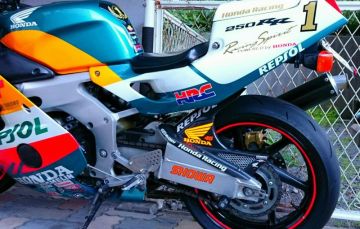 HONDA CBR250RR (MC22) EIGHT(才谷屋):エイト(サイタニヤ) 600RR