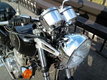 WM:ダブルエム ライトステー IIを使った、Kazuhiroさんのバイク