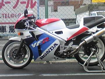 Vfr400r ホンダの新車 中古バイクを探すなら ウェビック バイク選び