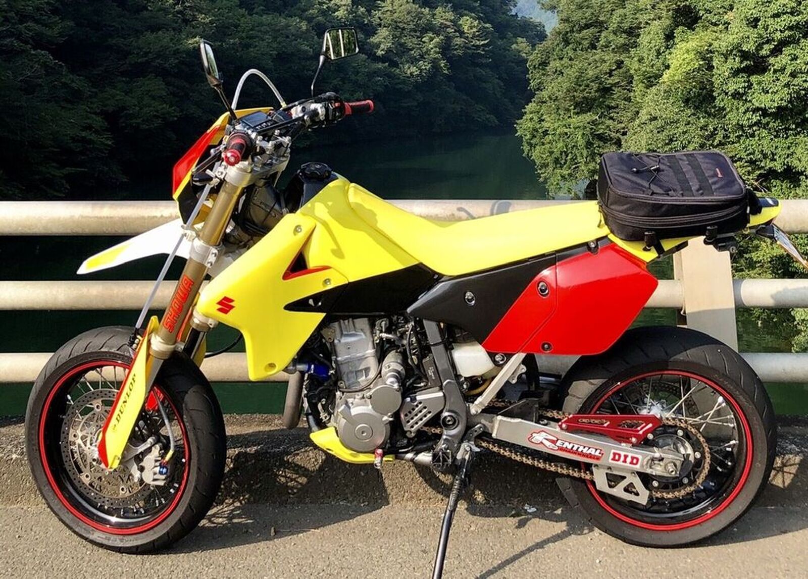 Dr Z400sm スズキの新車 中古バイク一覧 ウェビック バイク選び