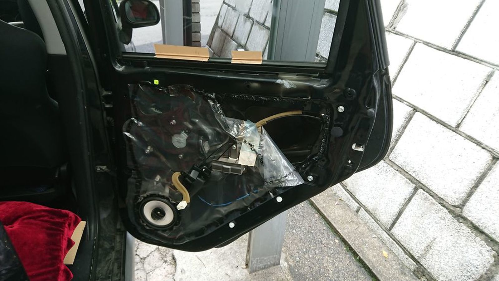 Honda Nsr250sp コルトのリア右ドアガラス取付部破損し脱落 そしてｎｓｒで夕駆け ウェビックコミュニティ