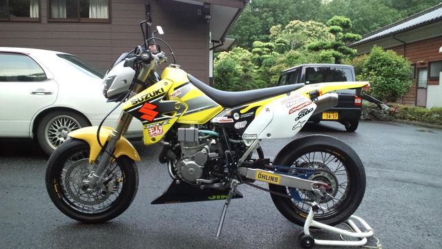 Suzuki Dr Z400sm ターミネーターズ ウェビックコミュニティ