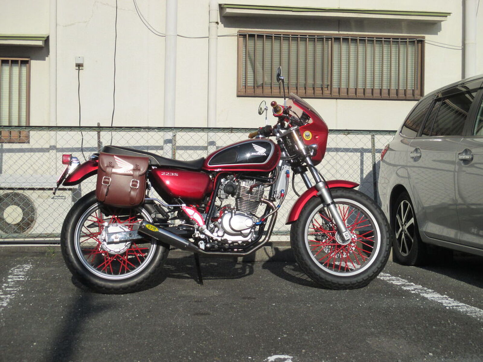 大阪府 吉村知事はライダーだった 掃除機の修理でバイクの出番 ウェビックコミュニティ
