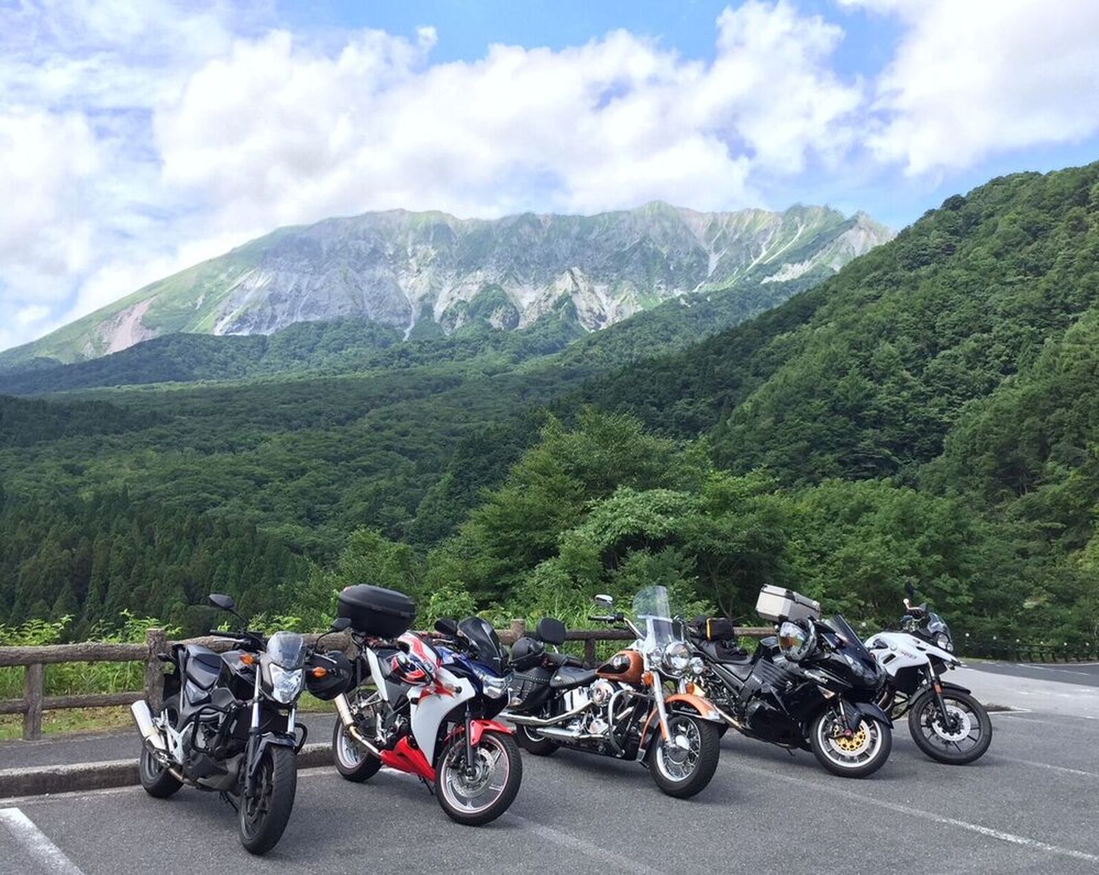 8 1 大山 蒜山高原 鳥取砂丘 ウェビックコミュニティ